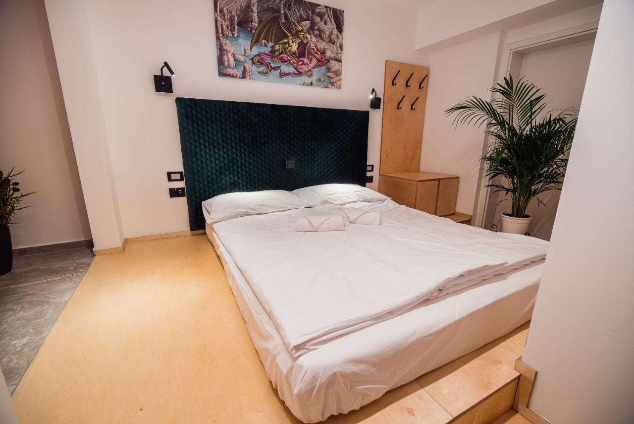 Deluxe Double Room Bath