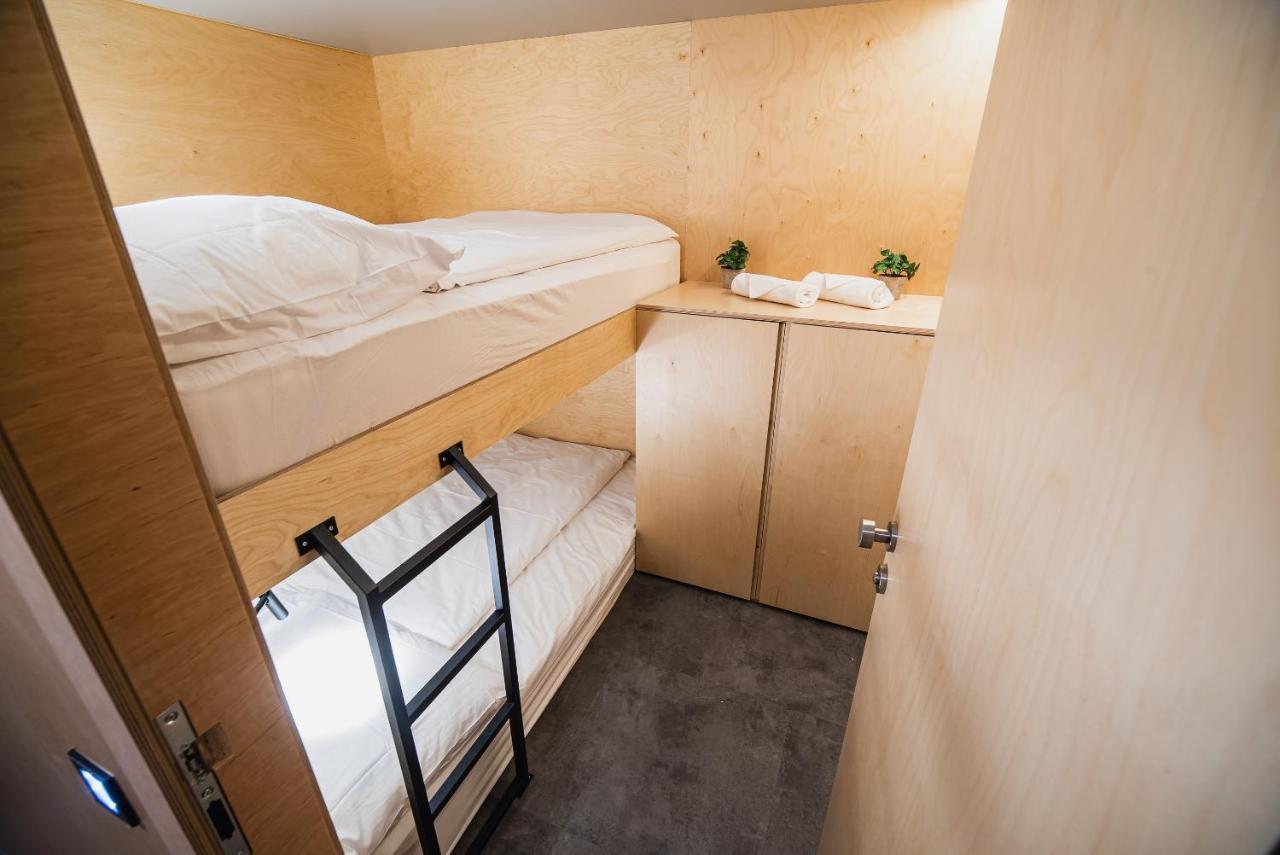 Bunk Beds Capsule Room
